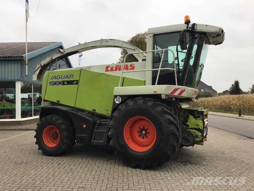 CLAAS Jaguar 900 Combine harvesters