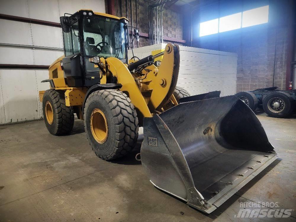 CAT 926M Wheel loaders