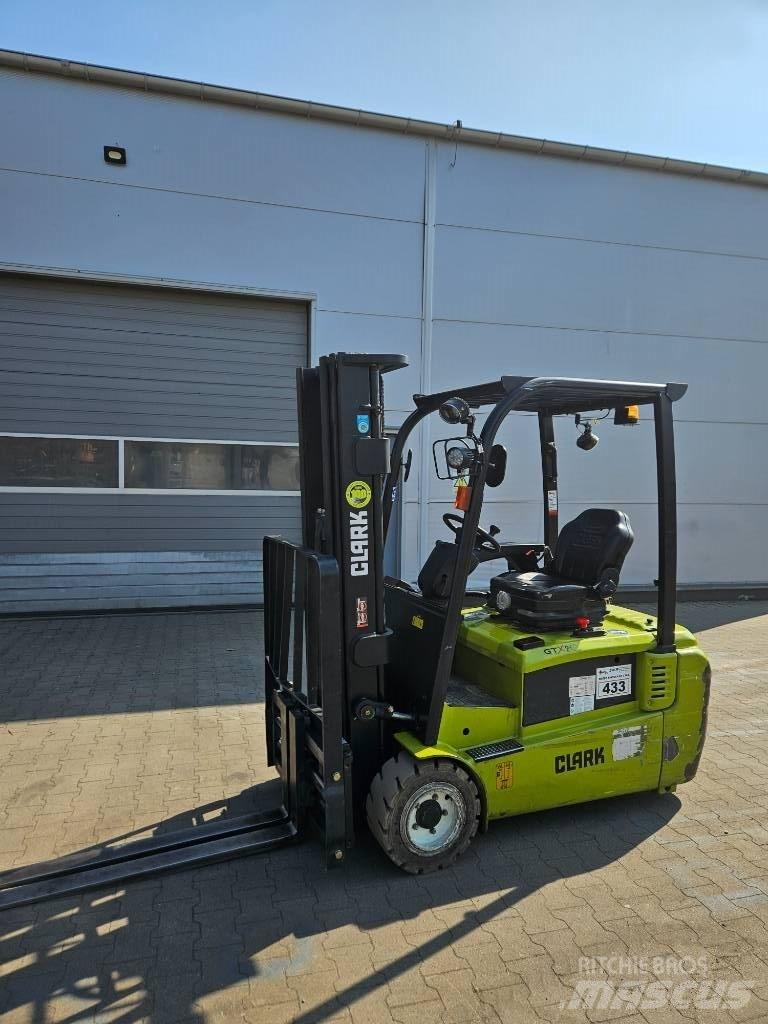 Clark GTX20s Electric forklift trucks