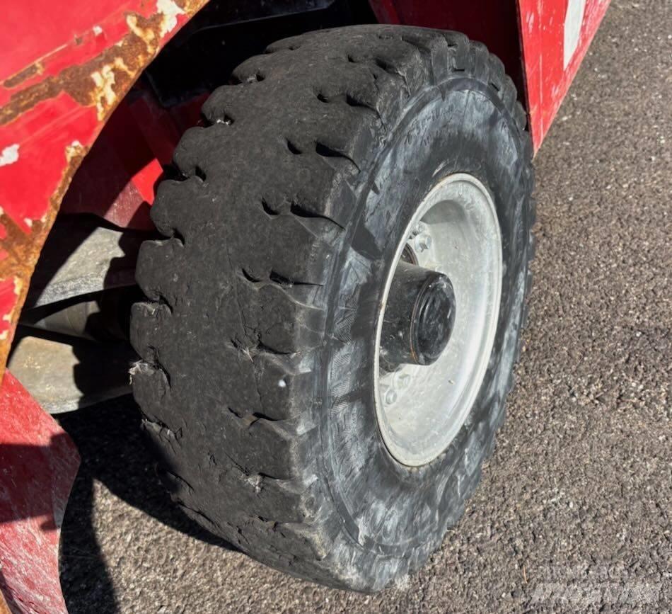 Manitou MI 35 D Diesel trucks