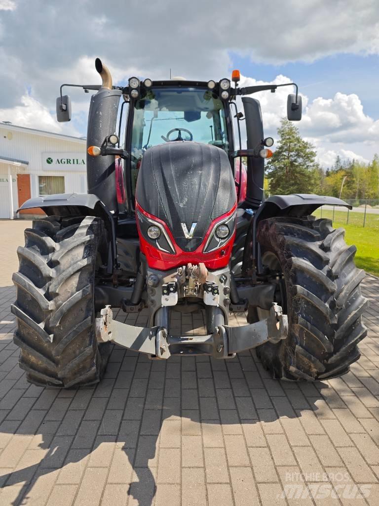 Valtra T 214 D Tractors