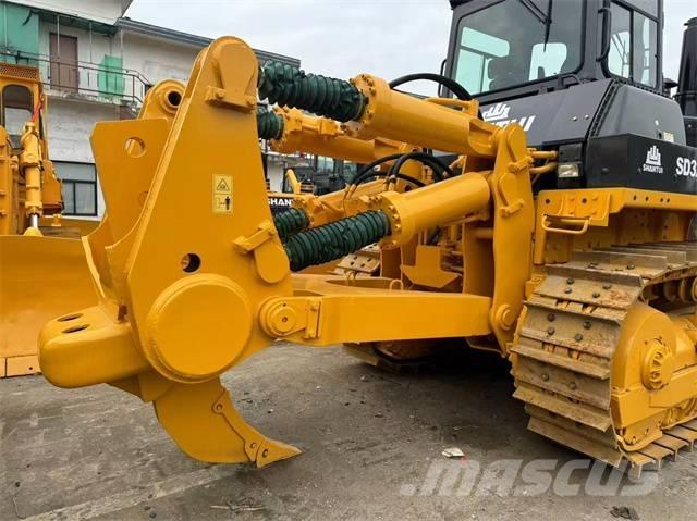 Shantui SD 32 Crawler dozers