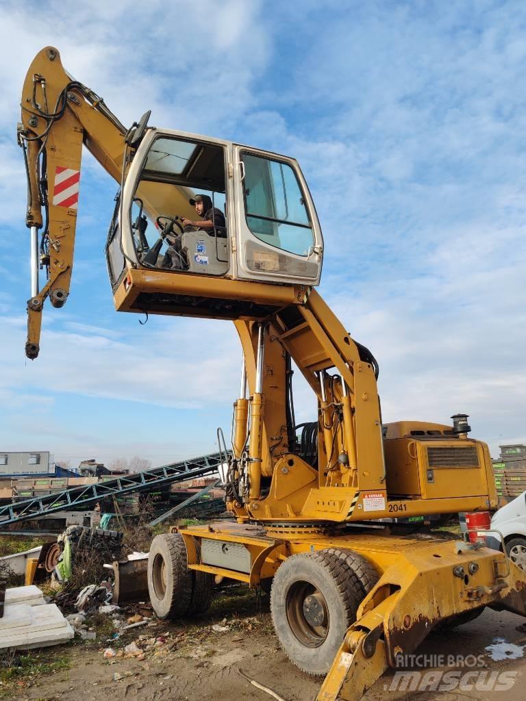 Liebherr 904C Waste / industry handlers