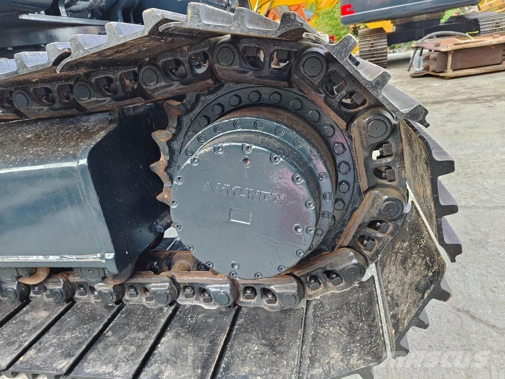 Hyundai R305LC-9T Crawler excavators