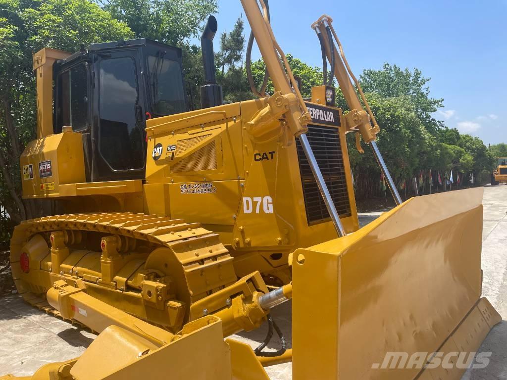CAT D7G2 Crawler dozers
