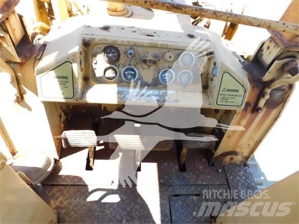 CAT 941B Crawler loaders