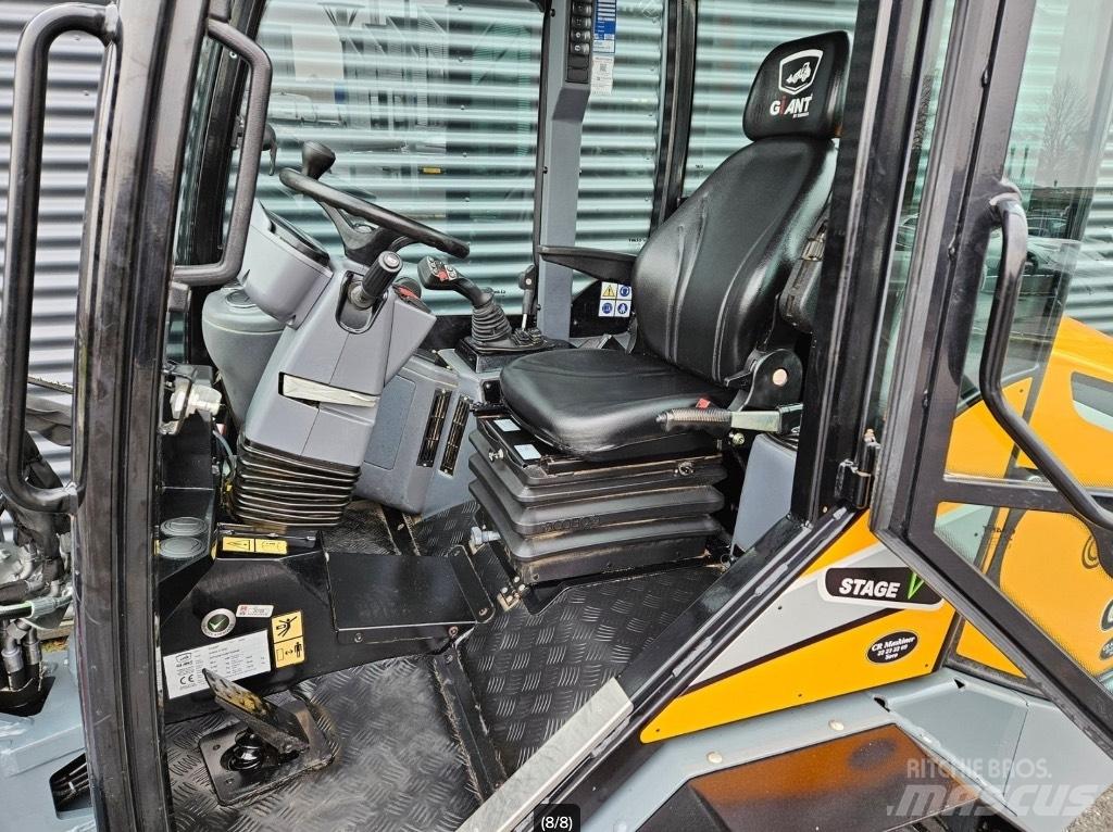 GiANT g3500 x-tra Mini loaders