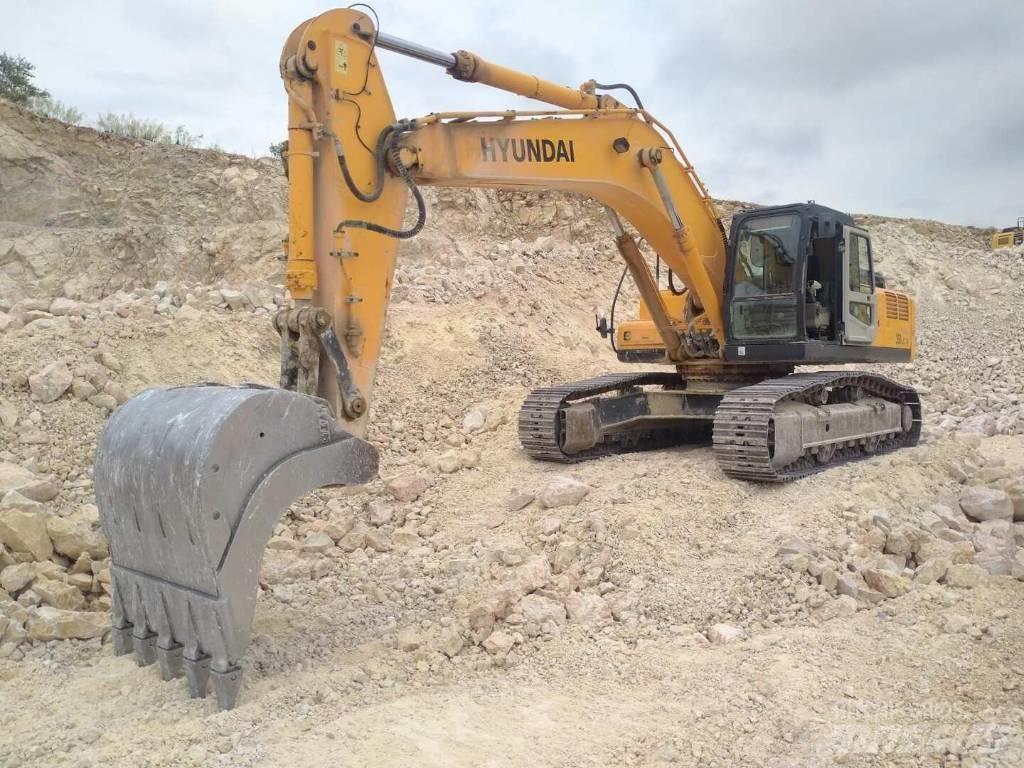 Hyundai R360 Crawler excavators
