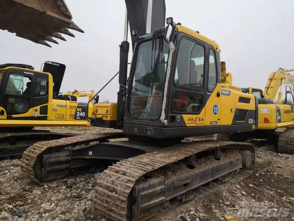 Volvo EC 290 B LC Crawler excavators