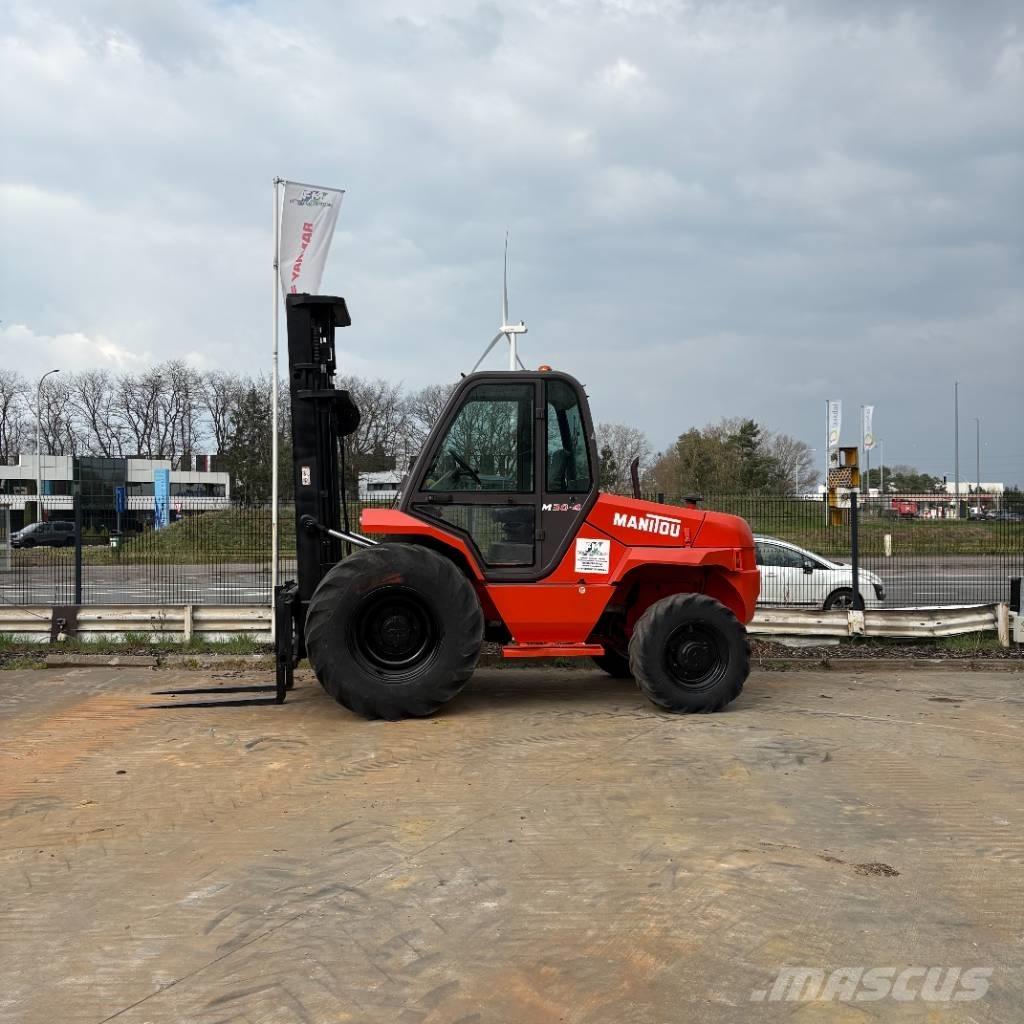 Manitou M 30.4 Rough terrain truck