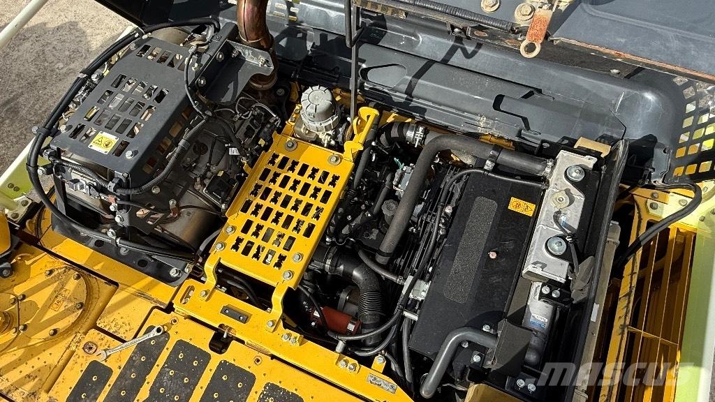 Komatsu PC 210 LC-11 Crawler excavators