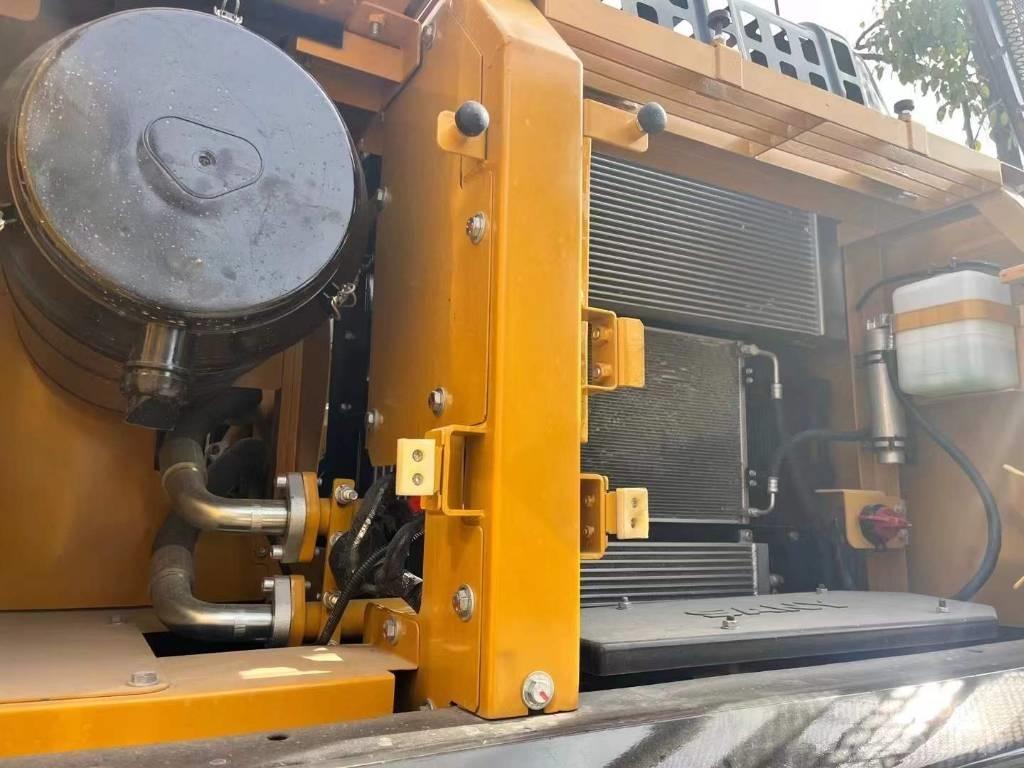 Sany SY 245 H Crawler excavators