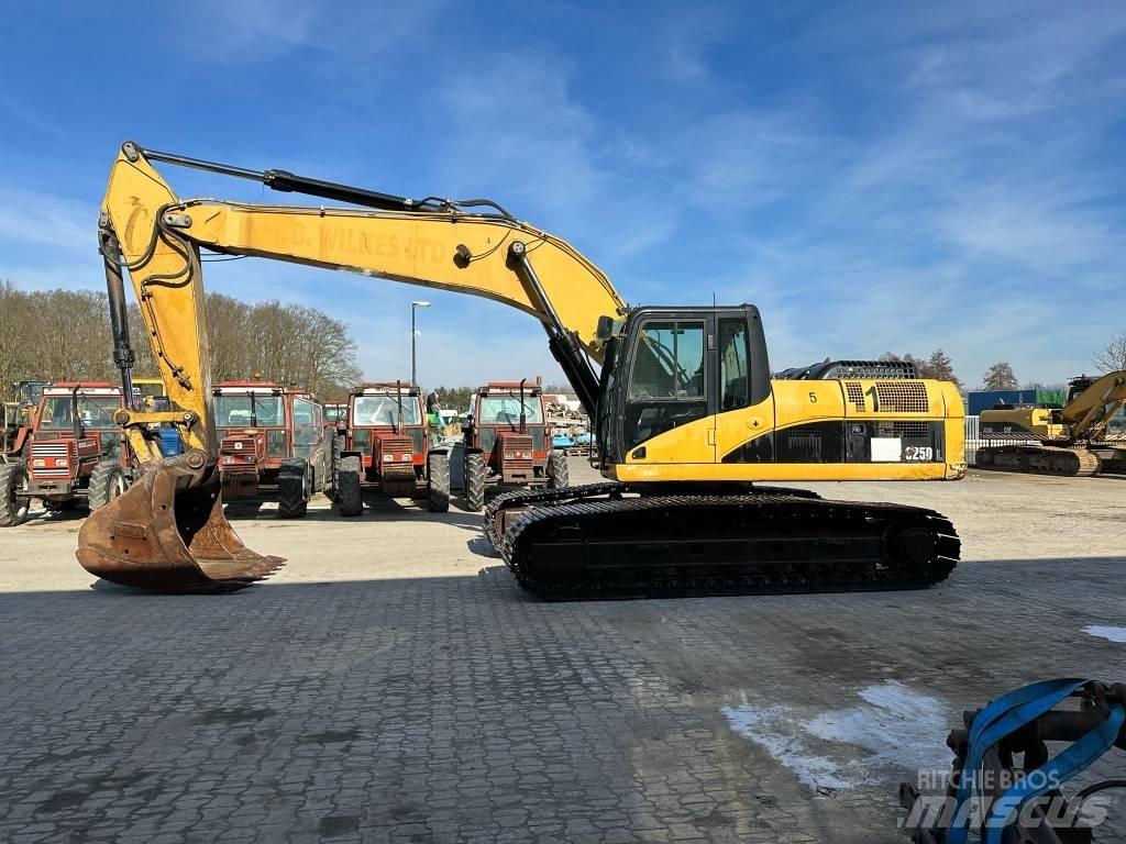CAT 325DL Crawler excavators