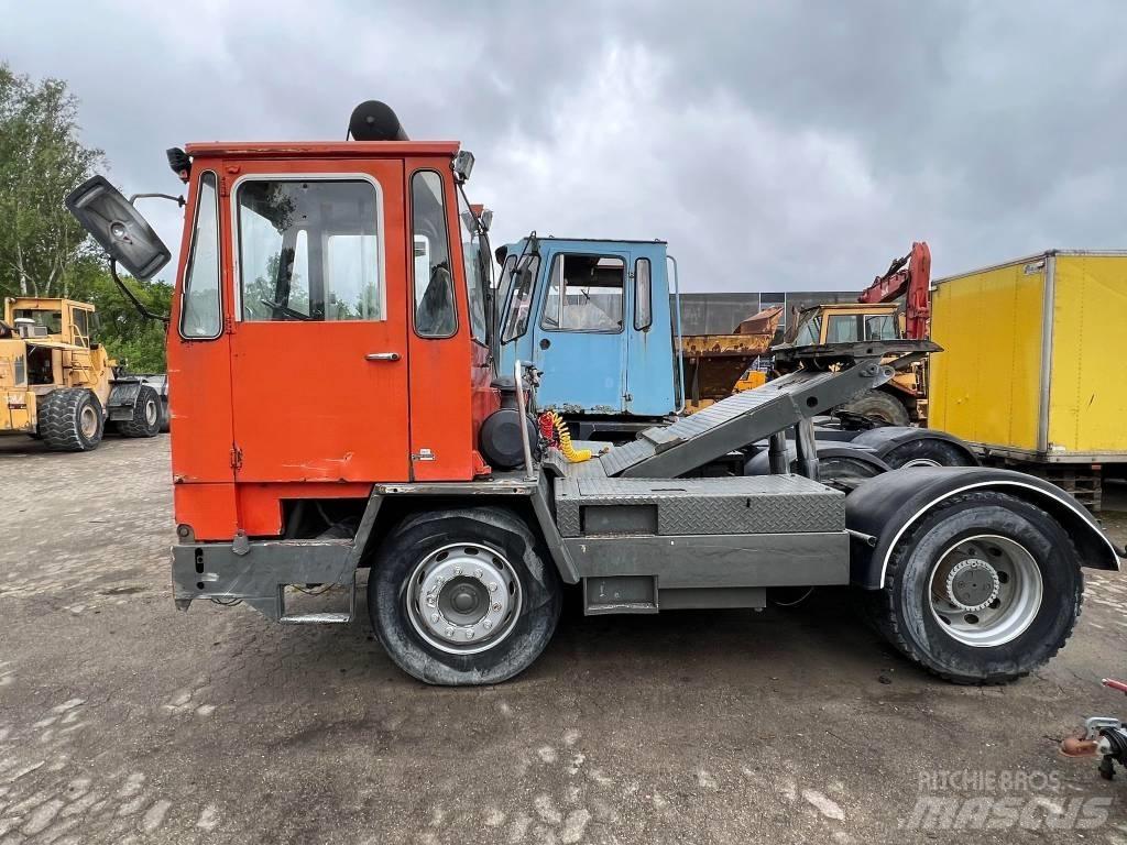 Bollnäs BT25T Terminal tractors