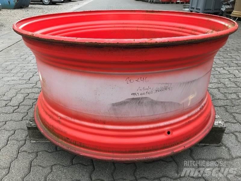  SONSTIGE 20 x 46 Farm machinery