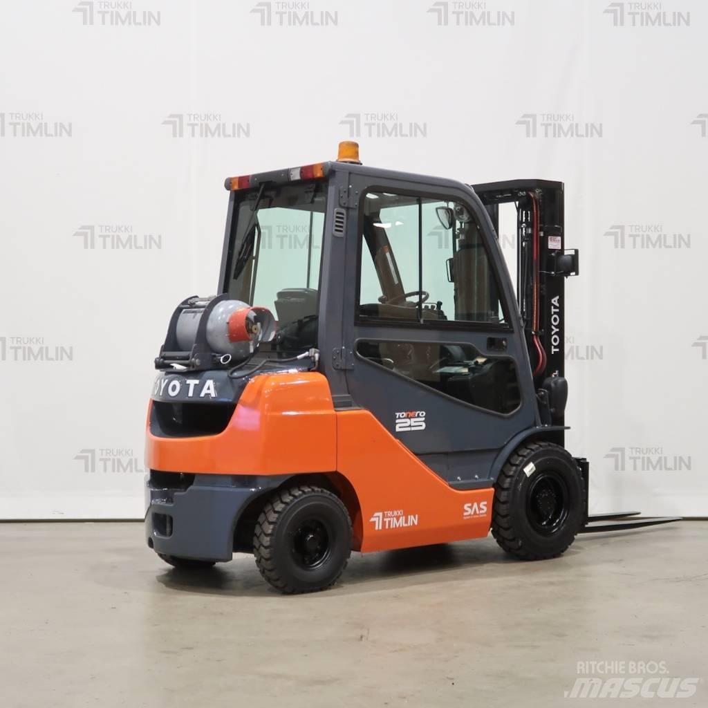 Toyota 02-8FGF25 LPG trucks