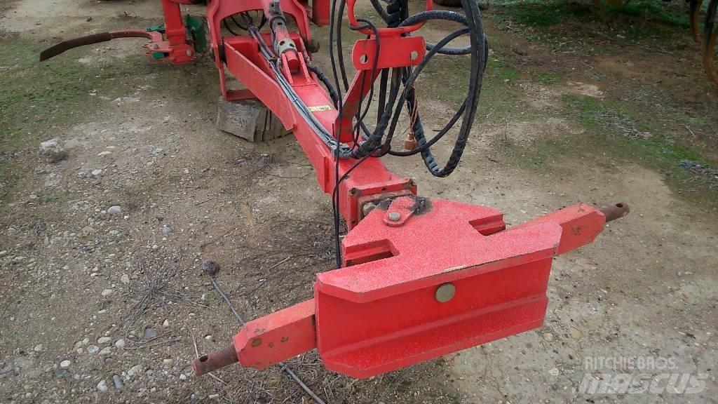 Kverneland CTC400 Cultivators
