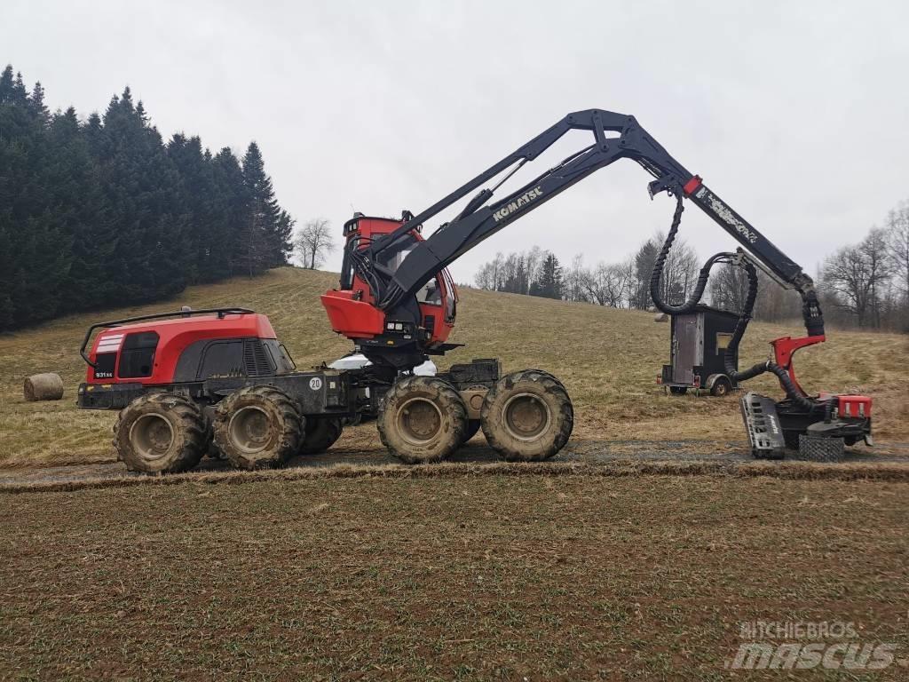 Komatsu 931 XC Harvesters