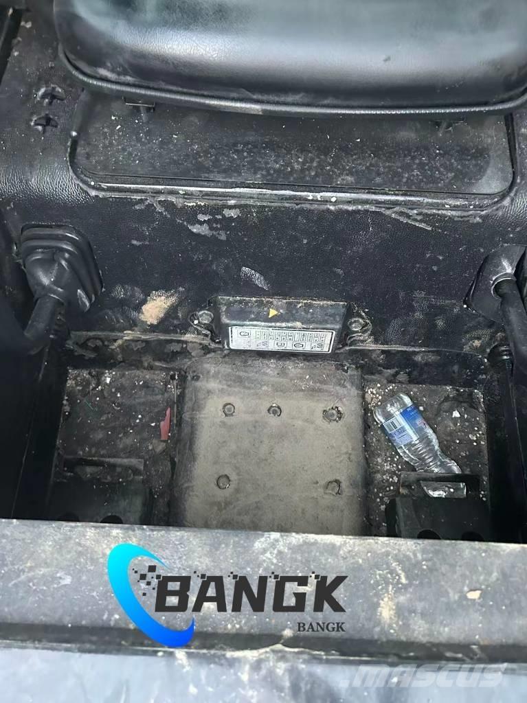 EARTHFORCE S300 Multi-purpose loaders