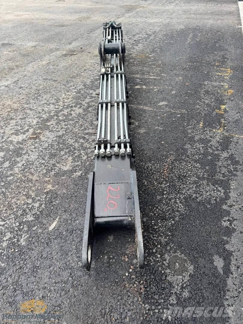 Komatsu 130F Loader cranes