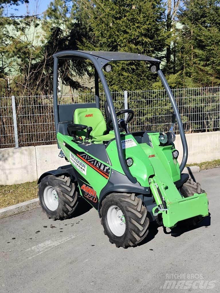 Avant 220 Multi-purpose loaders