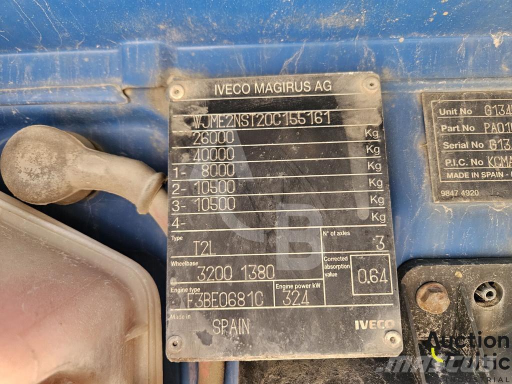 Iveco 260E44 Tipper trucks