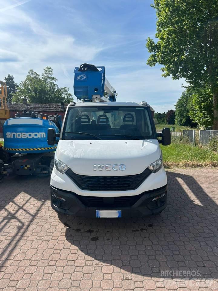 Socage 20D Truck mounted platforms