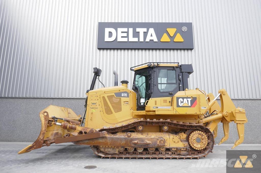 CAT D7E Crawler dozers