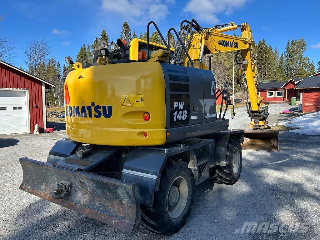 Komatsu PW 148-10 Wheeled excavators