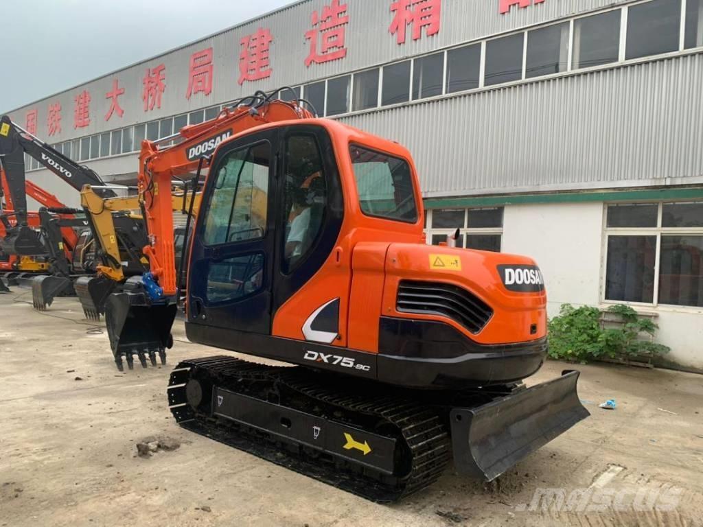 Doosan DX 75 Mini excavators  7t - 12t