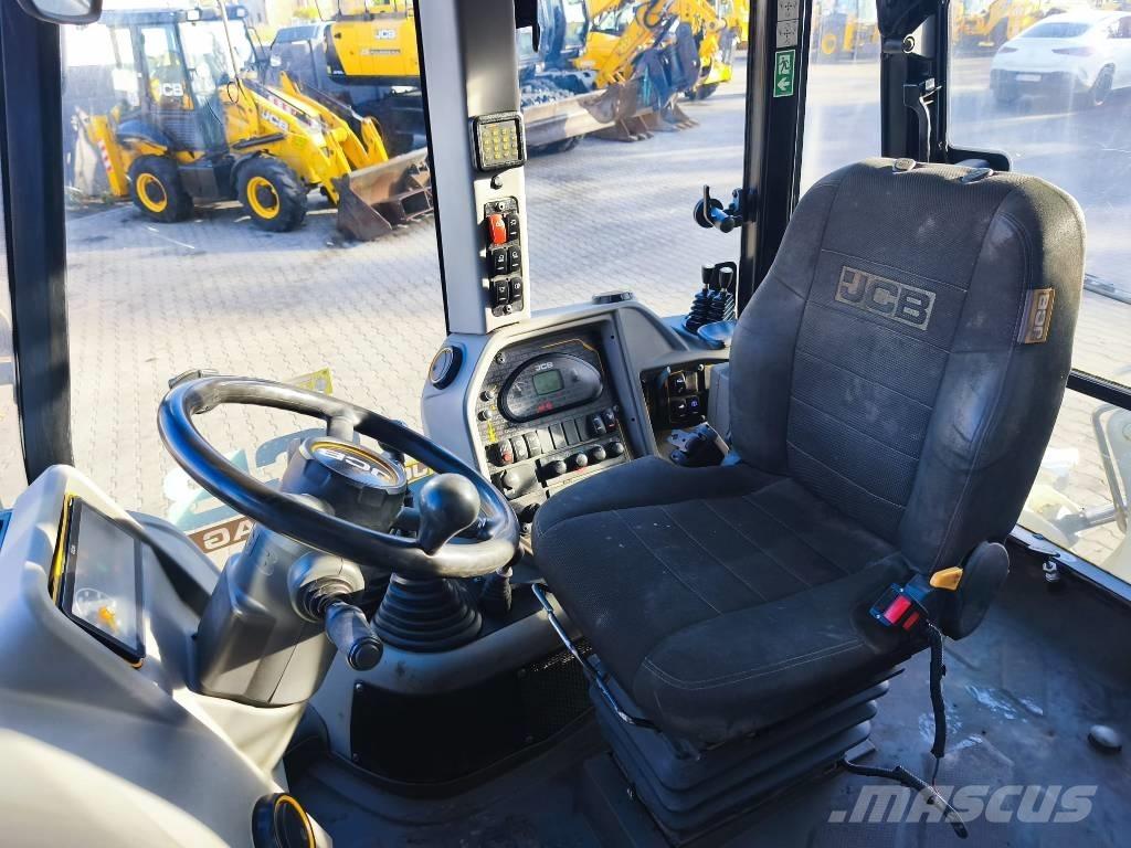 JCB 3CX Compact Backhoe