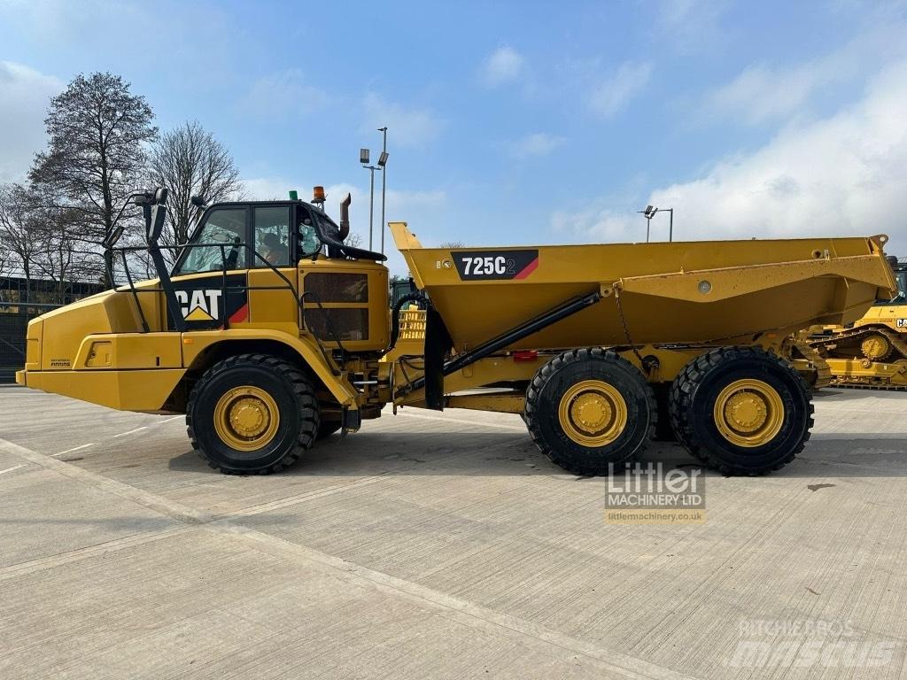 CAT 725C2 Articulated Haulers