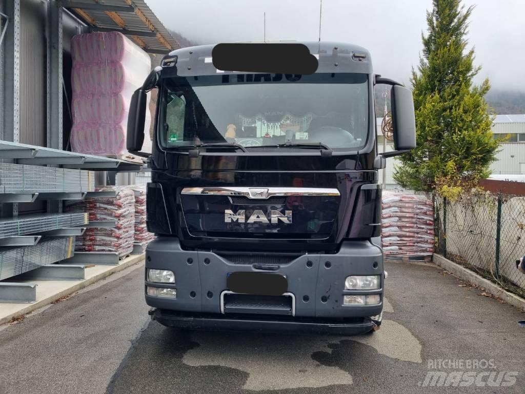 MAN TGS 26.400 Truck mounted cranes