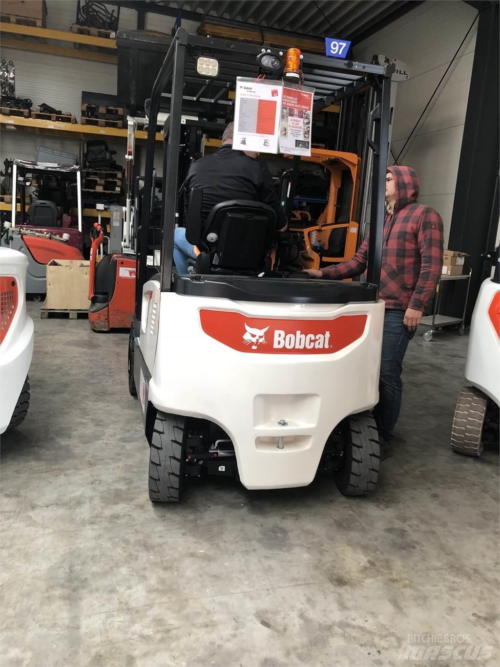  B30X-7Plus Electric forklift trucks