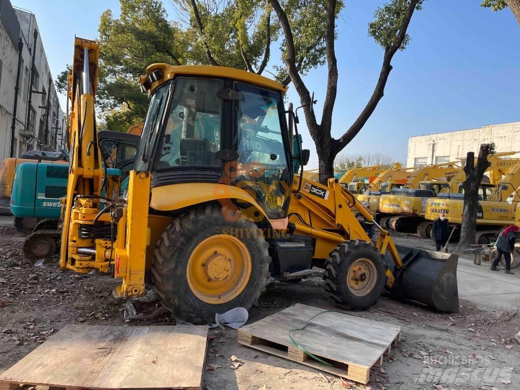 JCB 3 CX Backhoe