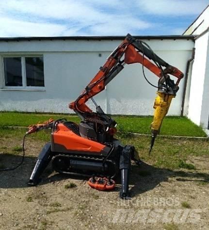 Husqvarna DXR140 Mini excavators < 7t (Mini diggers)