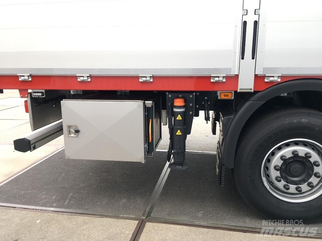 Scania R 500 LB Truck mounted cranes