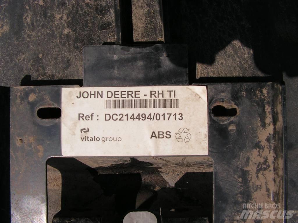 John Deere 960 Chassis and suspension