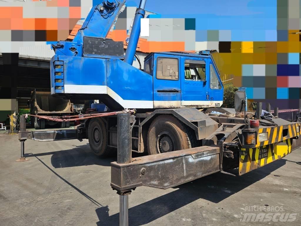 Kobelco RK 250 Rough terrain cranes