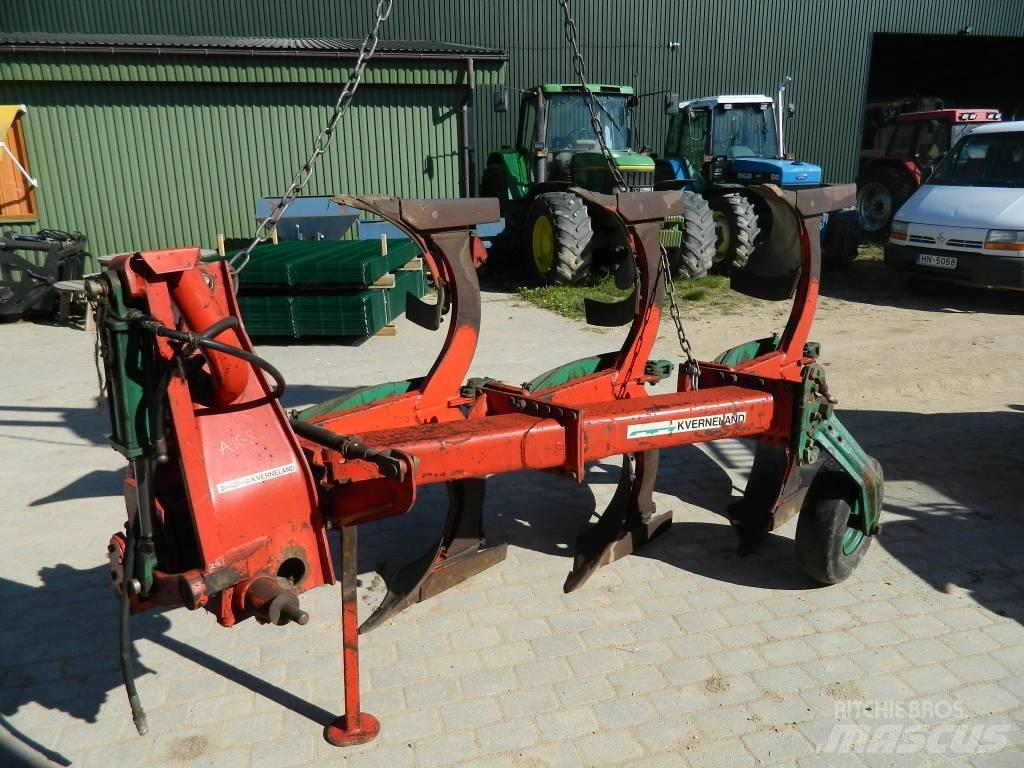 Kverneland 3 Reversible ploughs
