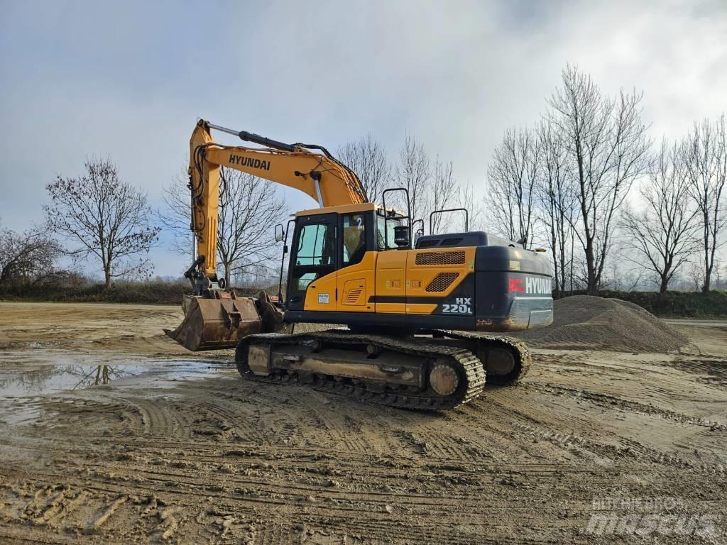 Hyundai HX 220 L Crawler excavators