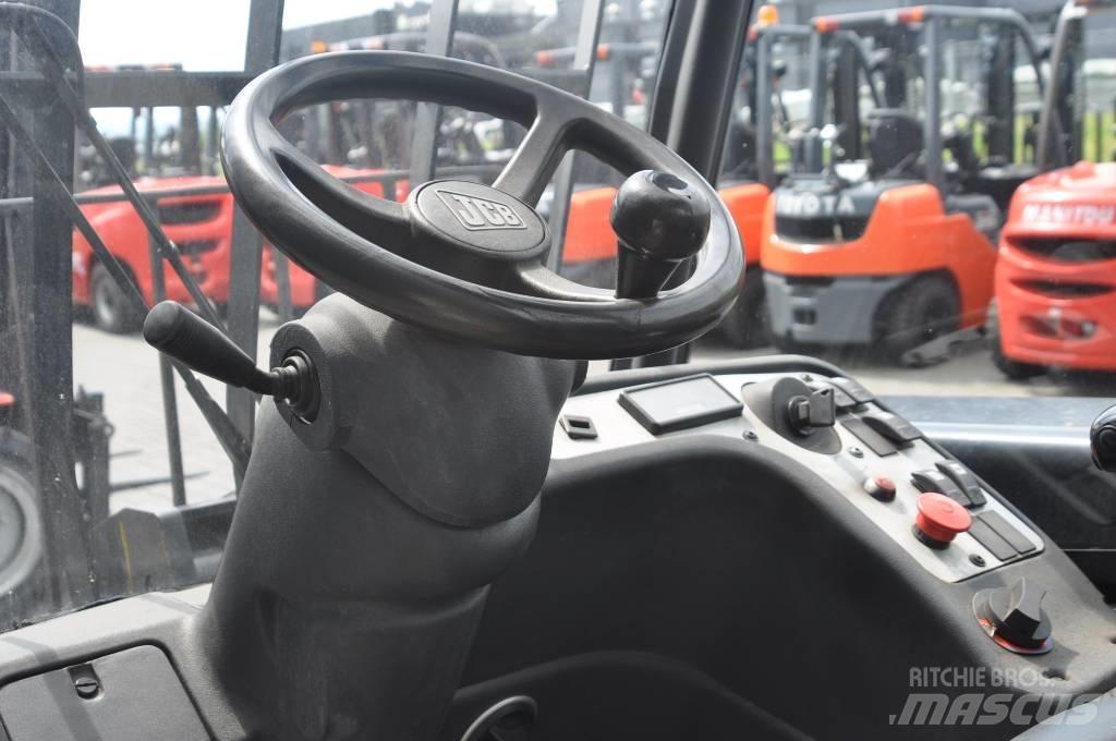 JCB TLT 25 G LPG trucks