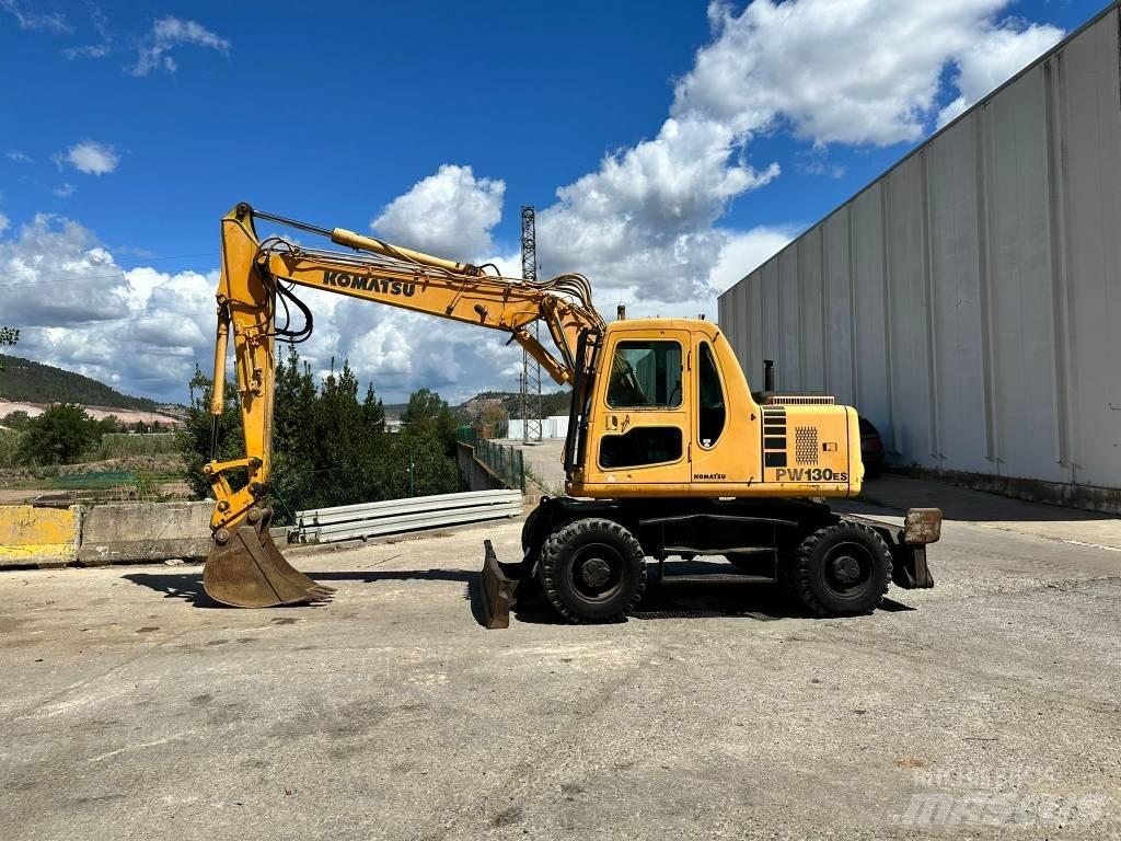 Komatsu PW130 ES-6K Wheeled excavators