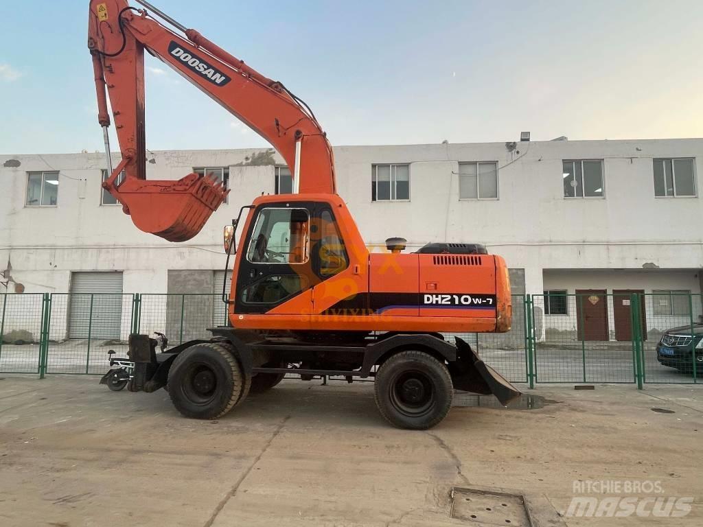 Doosan DH210W-7 Wheeled excavators