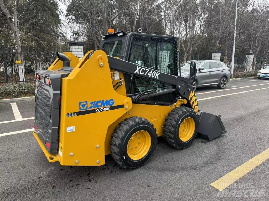 XCMG XC740K Skid steer loaders
