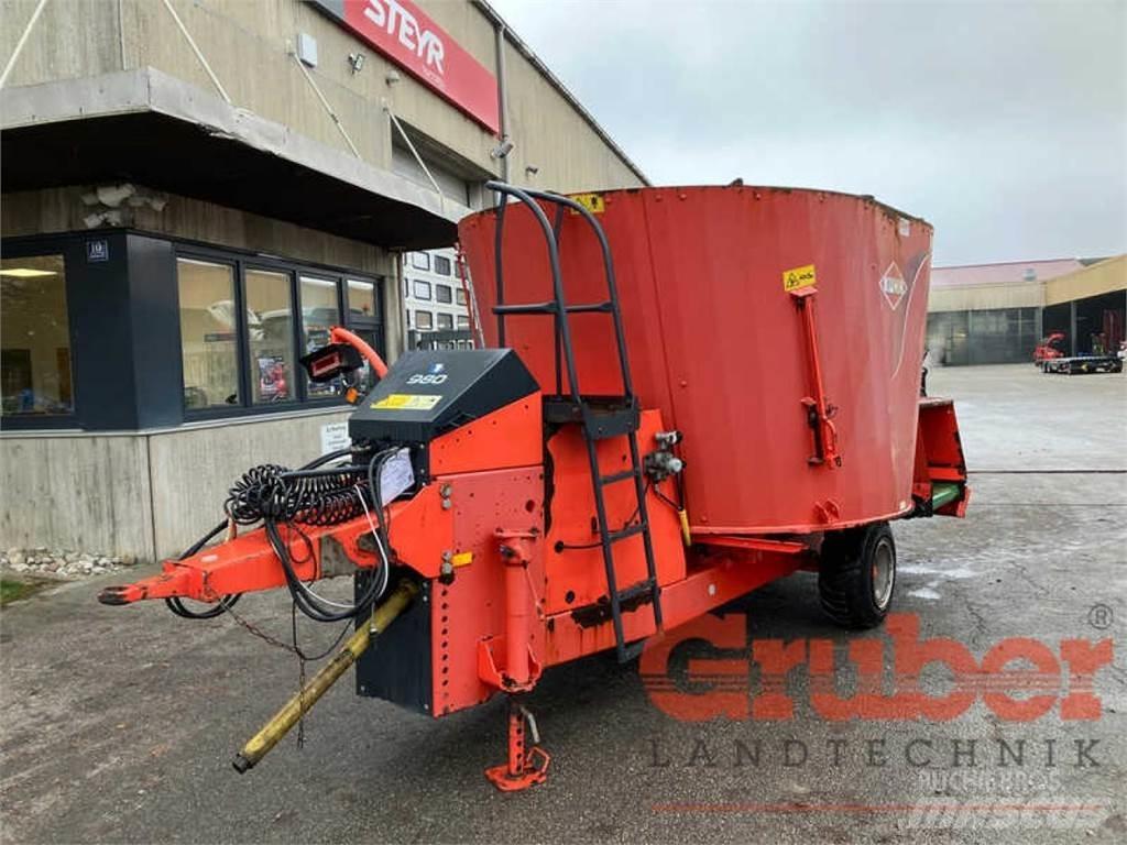 Kuhn EVV 181 Feed mixer
