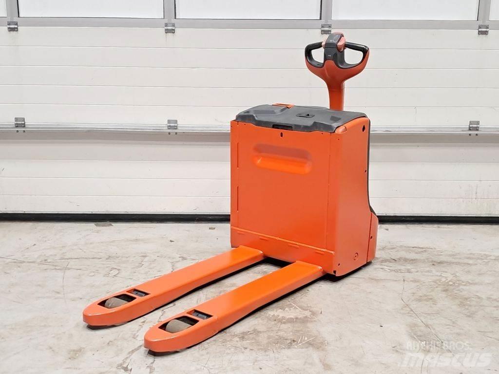 Linde T16 Low lifter