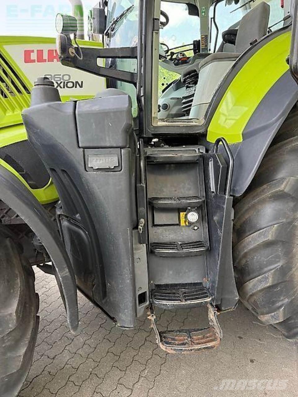 CLAAS axion 960 Tractors