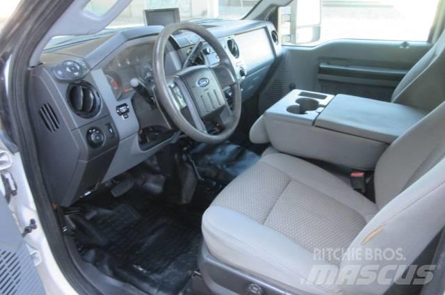Ford F 550 Truck mounted platforms