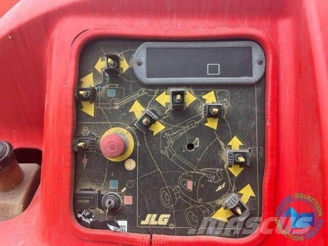 JLG 450AJ Articulated boom lifts